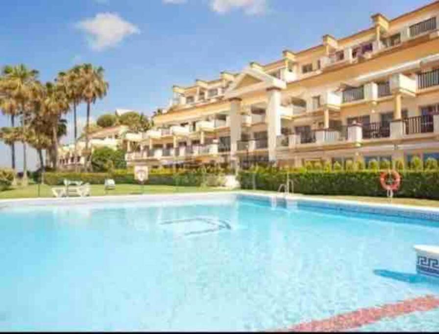 Beachfront Romana Playa Elviria Apartamento